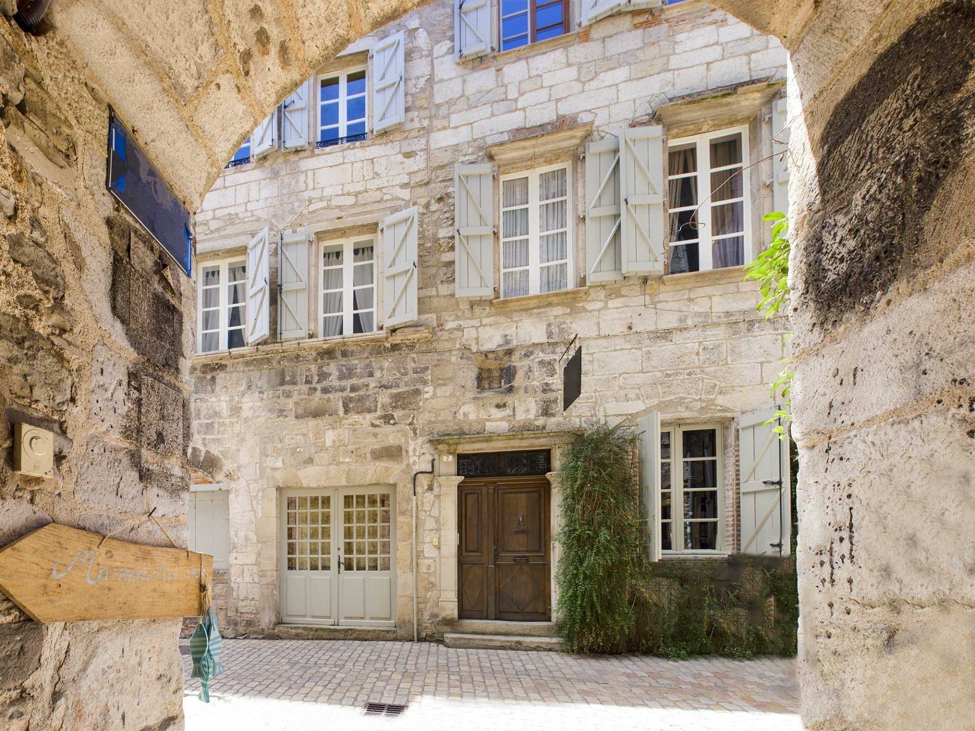 Hus i Saint-Antonin-Noble-Val, Occitanie 11125969