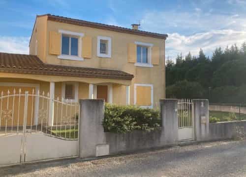 House in Bellegarde-du-Razes, Occitanie 11126300