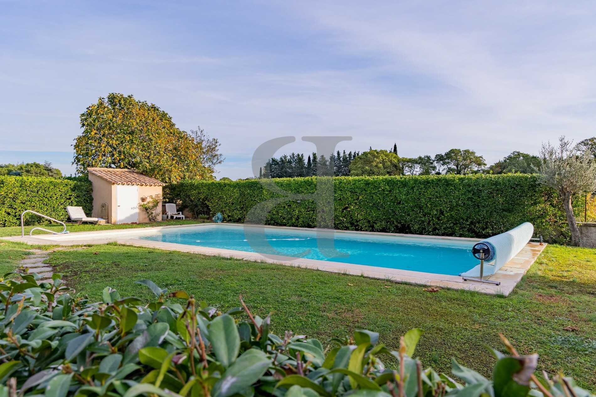 casa no Pernes-les-Fontaines, Provence-Alpes-Cote d'Azur 11126358