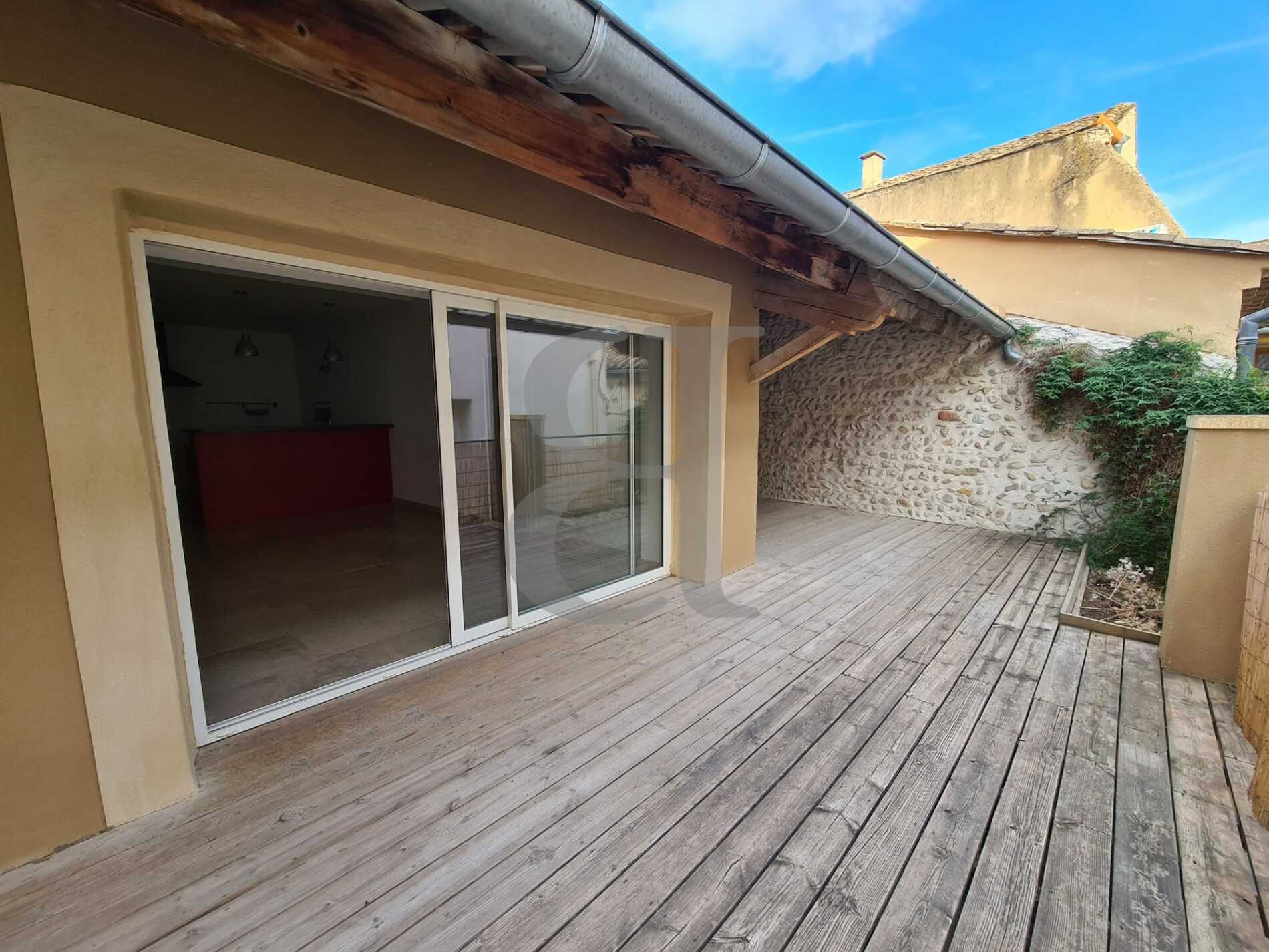 House in Violes, Provence-Alpes-Cote d'Azur 11126461