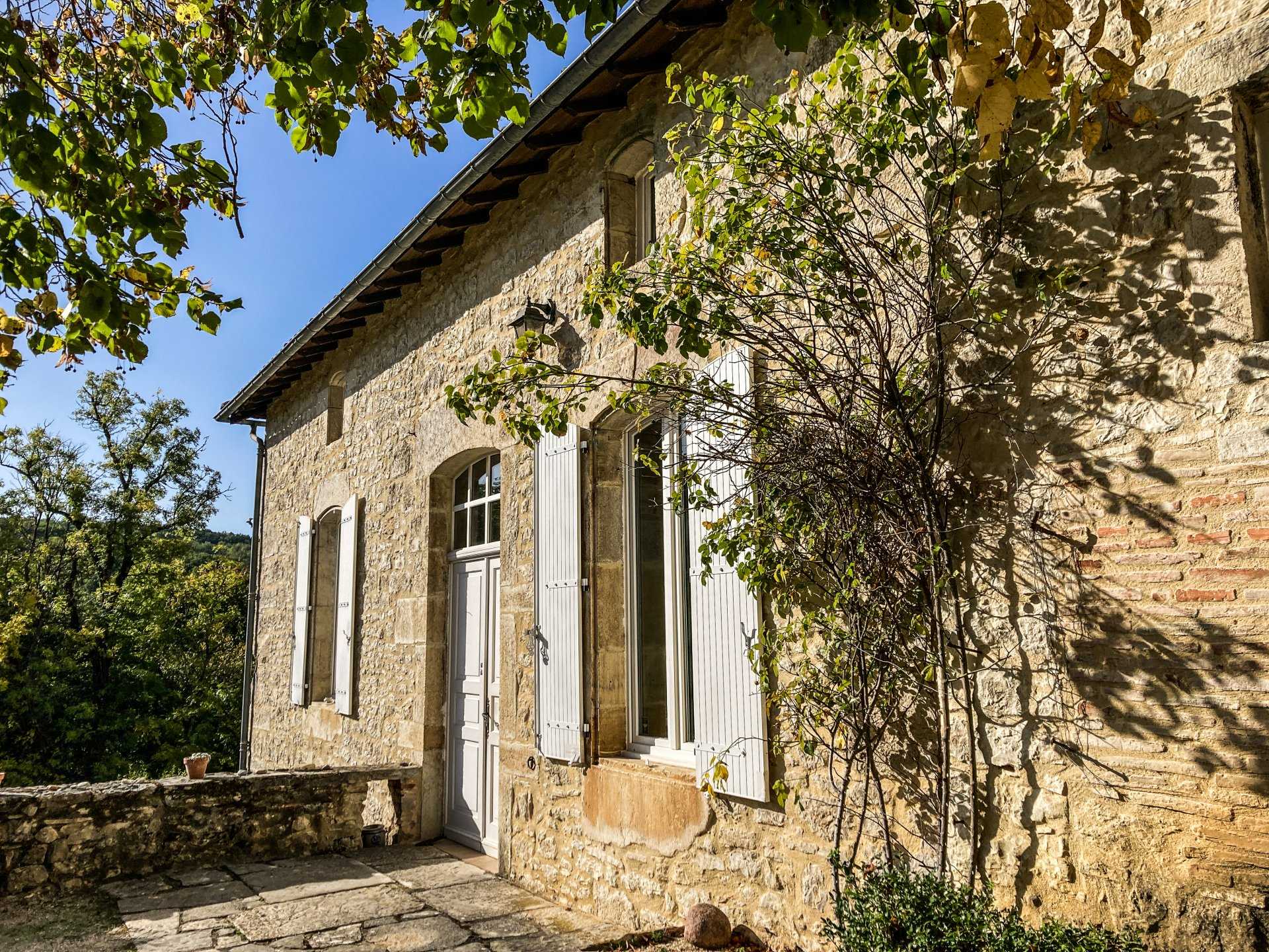 Talo sisään Espere, Occitanie 11126522