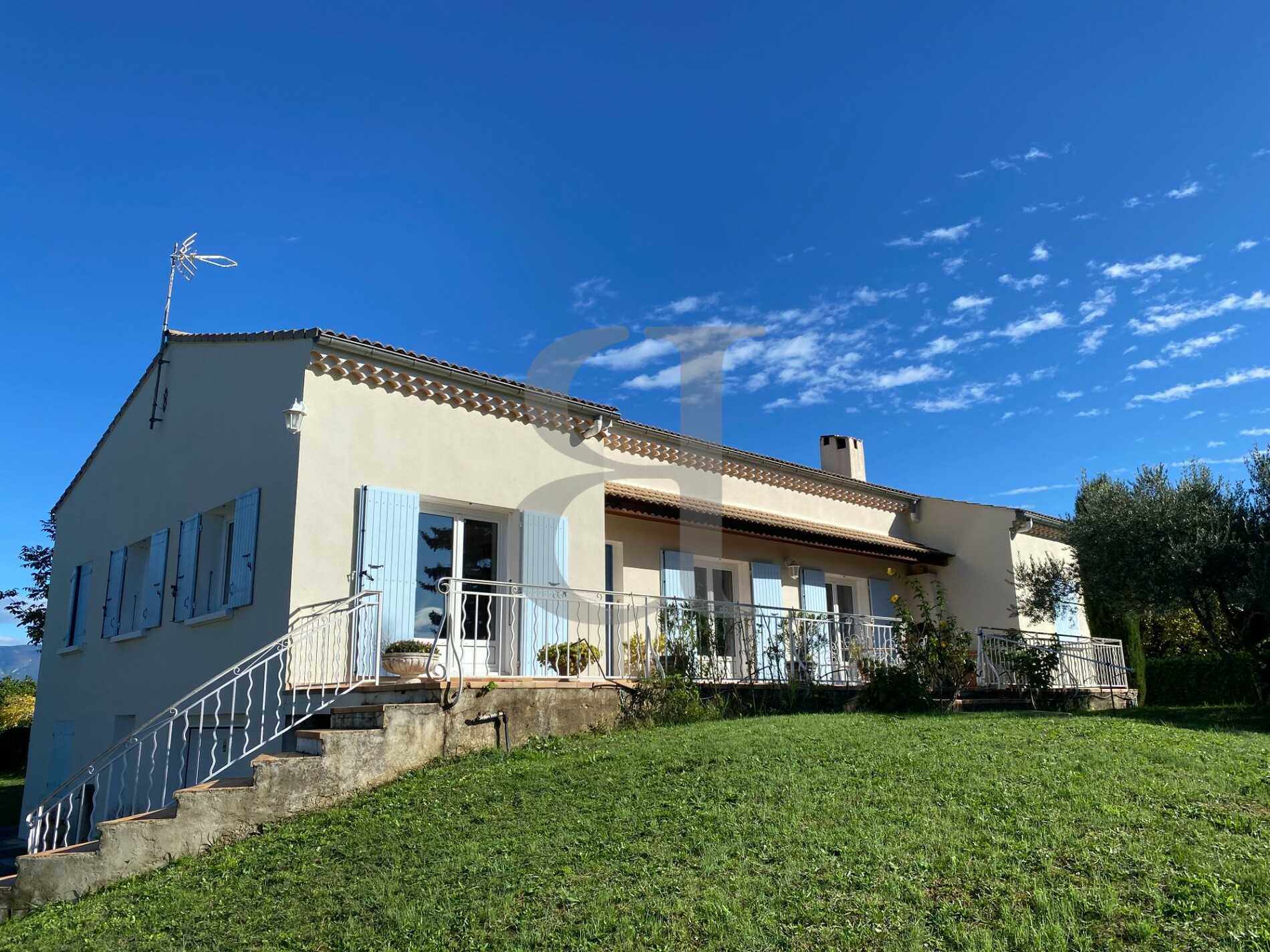 Huis in Valreas, Provence-Alpes-Côte d'Azur 11126596