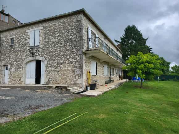 Huis in Monflanquin, Nouvelle-Aquitanië 11126866