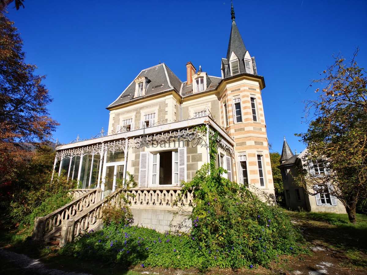 Hus i Bagneres-de-Luchon, Occitanie 11127000