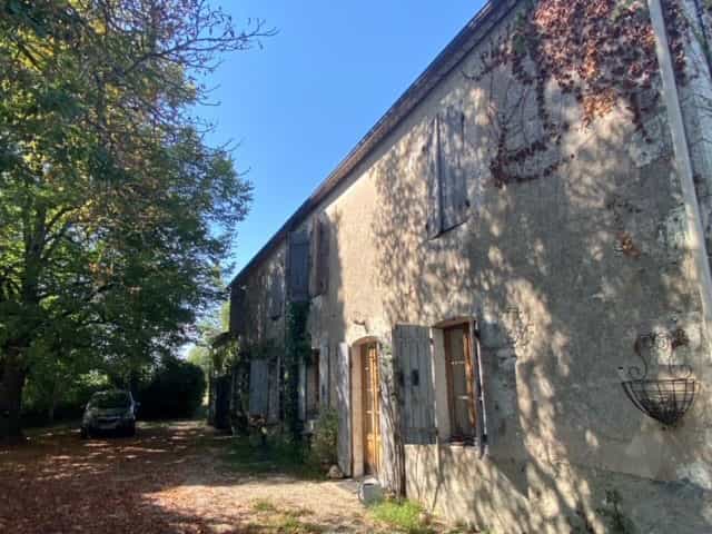 House in Soulignac, Nouvelle-Aquitaine 11127023