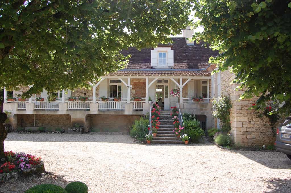 بيت في Thenon, Nouvelle-Aquitaine 11127148