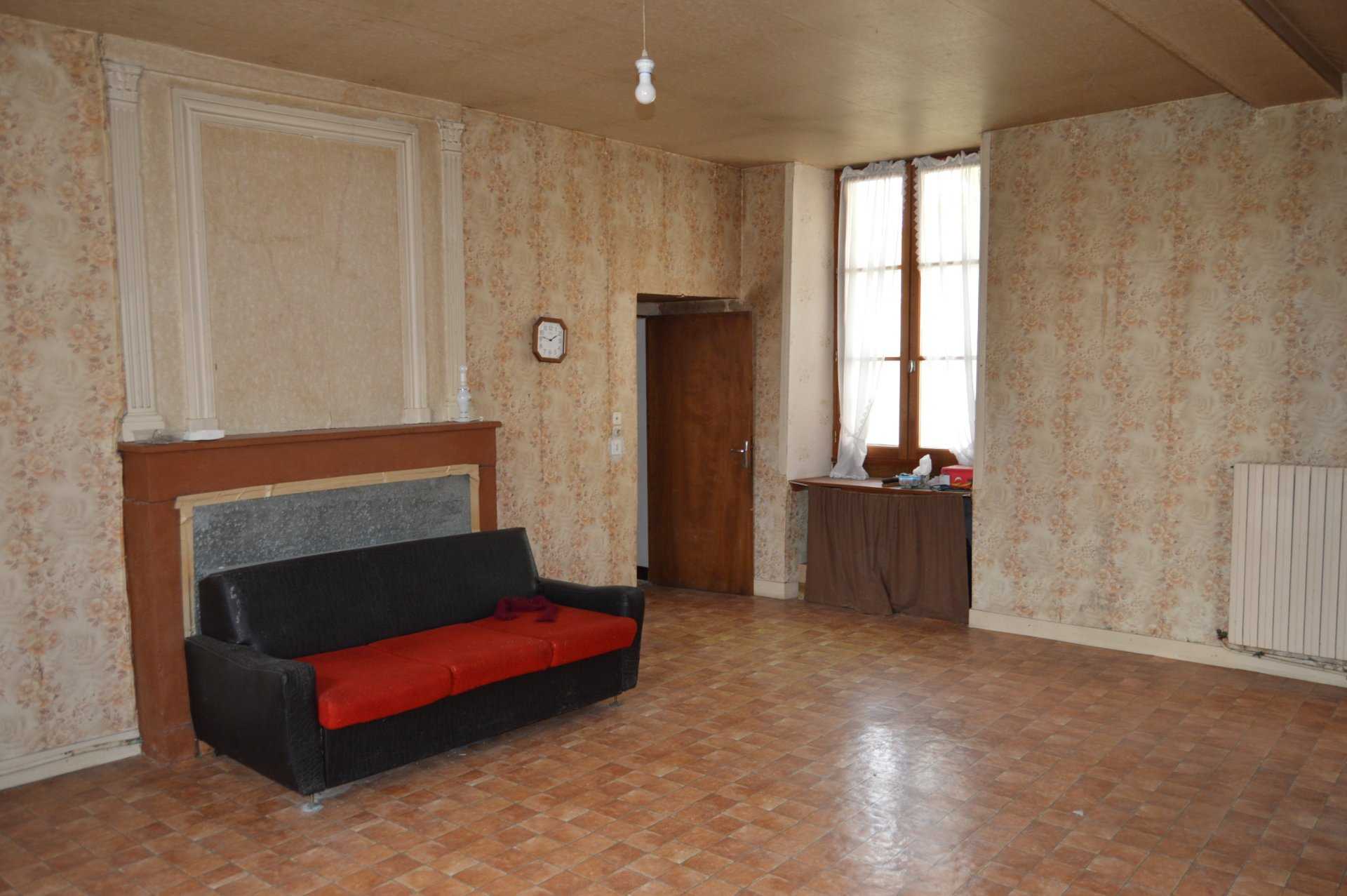 公寓 在 Villefagnan, Nouvelle-Aquitaine 11127216