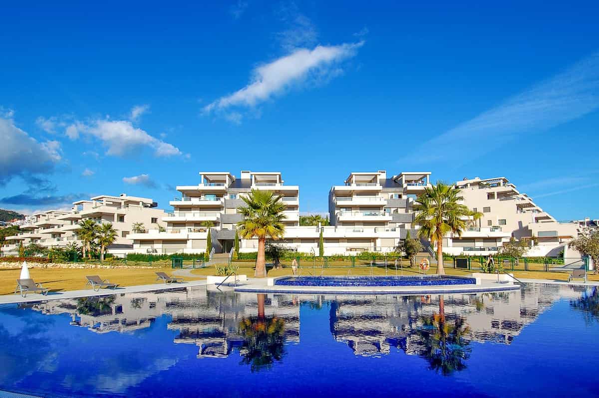 Condominium in Benahavis, Andalusia 11127250