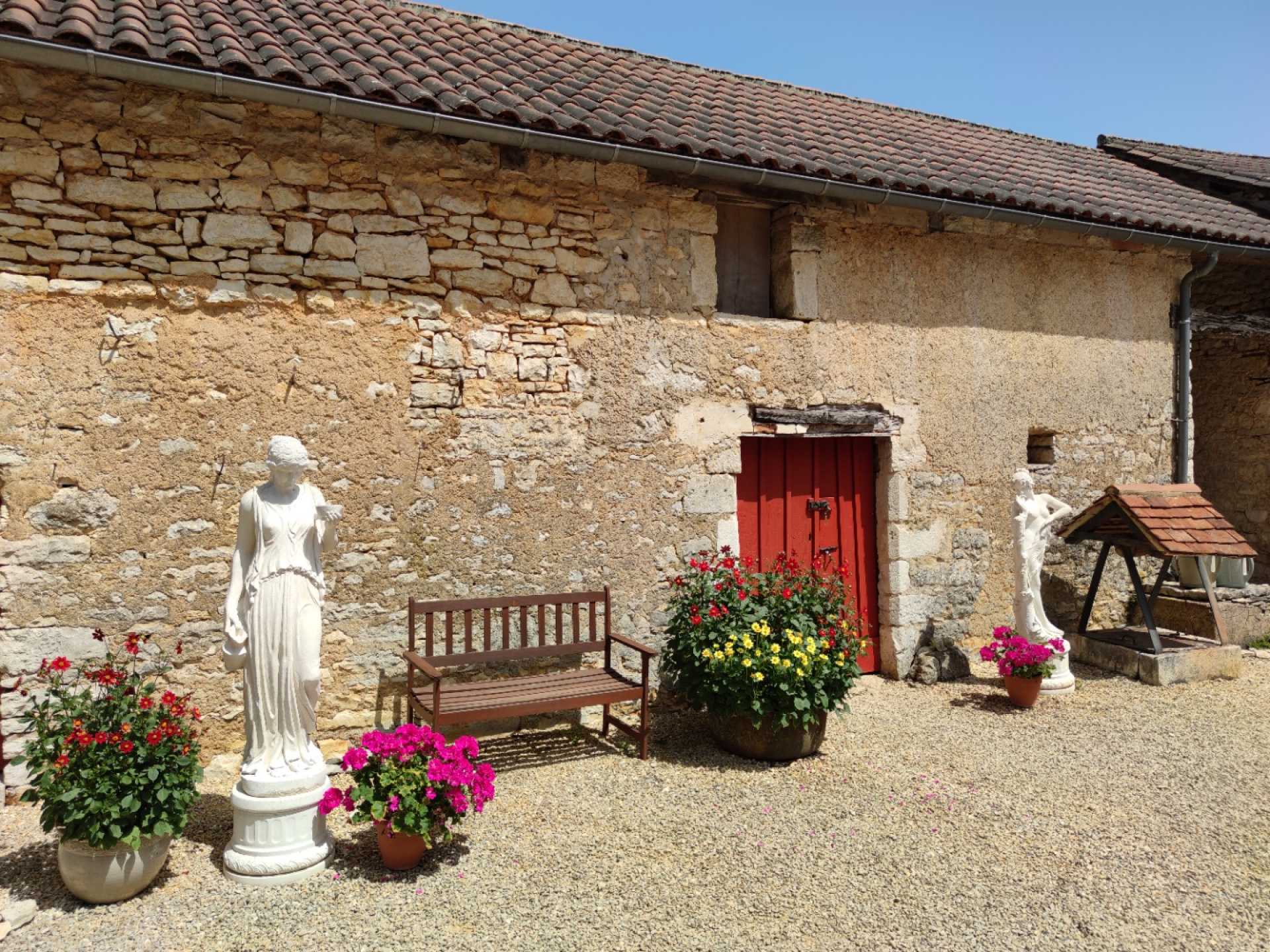 rumah dalam Thenon, Nouvelle-Aquitaine 11127310