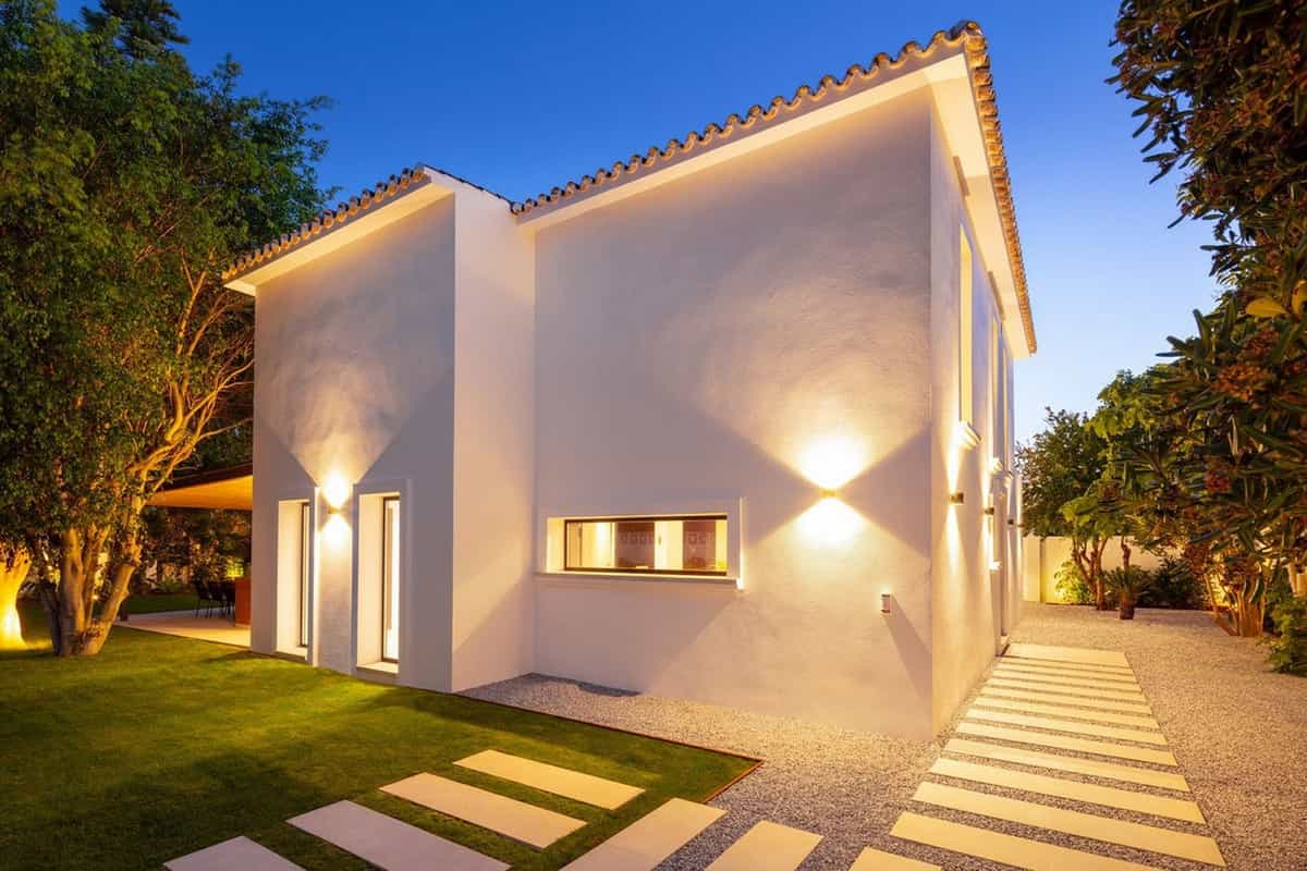 House in Marbella, Andalusia 11127371