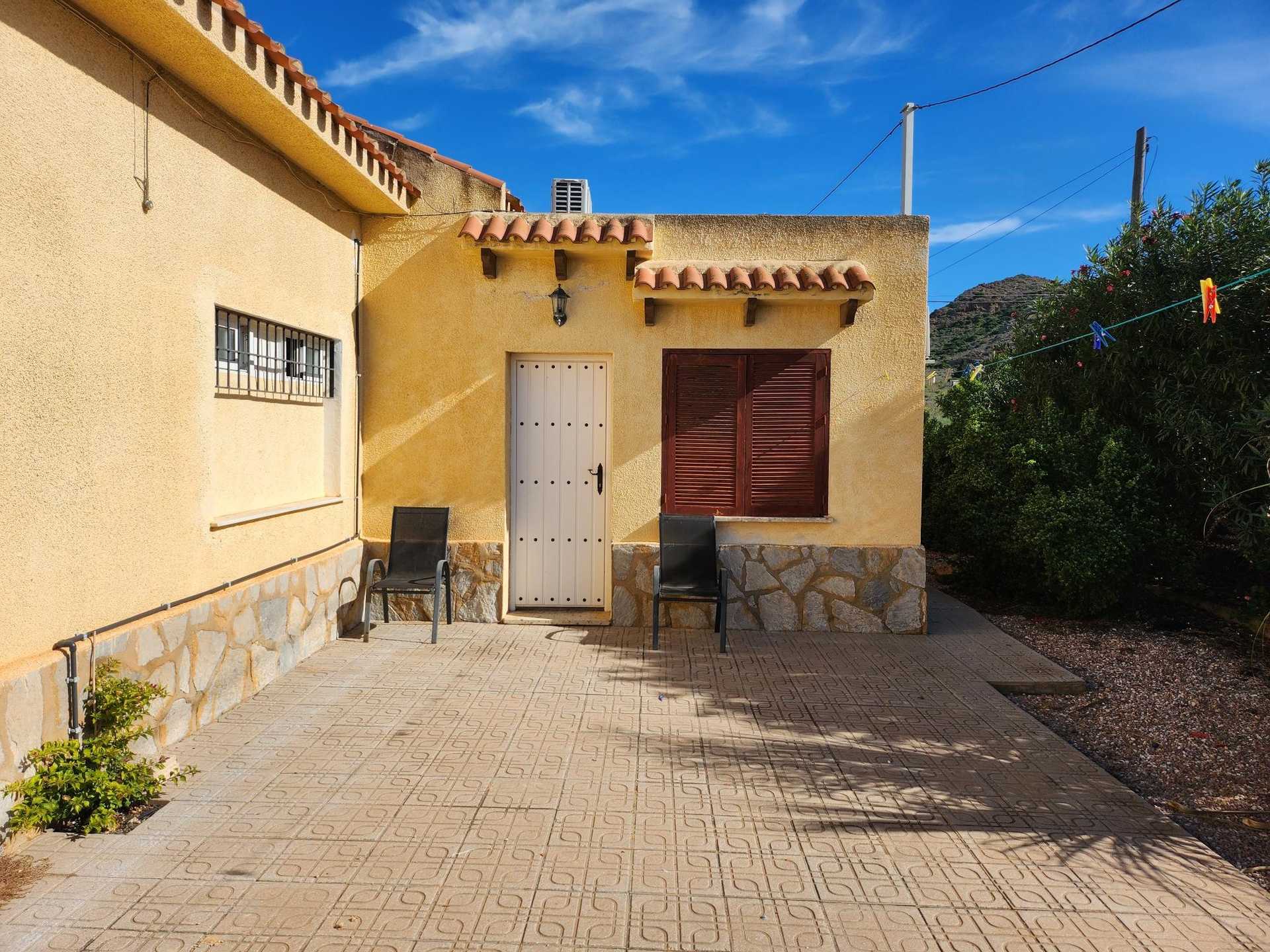 Condominium in El Carmoli, Región de Murcia 11127760