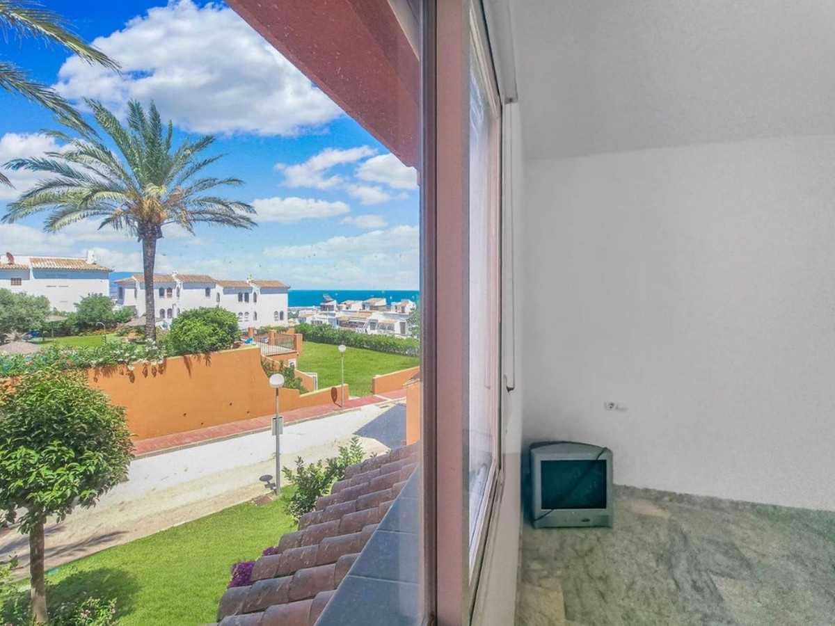 Condominium in Manilva, Andalucía 11127778