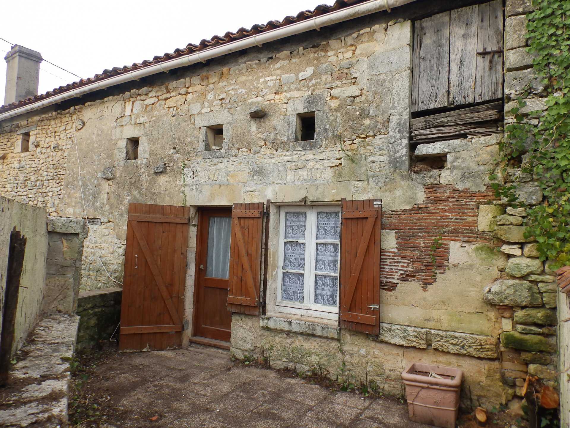 Hus i Saint-Angeau, Nouvelle-Aquitaine 11128259