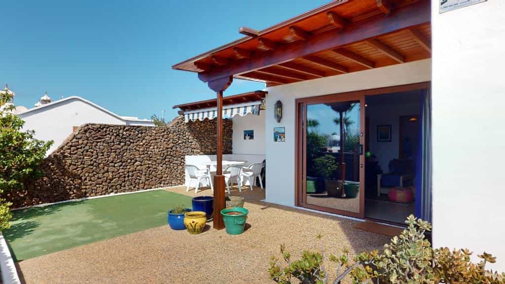 Talo sisään Playa Blanca, Canarias 11128284