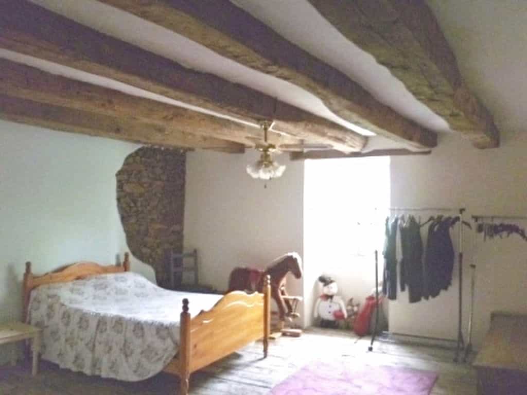 Dom w Cherves-Châtelars, Nouvelle-Aquitaine 11128303