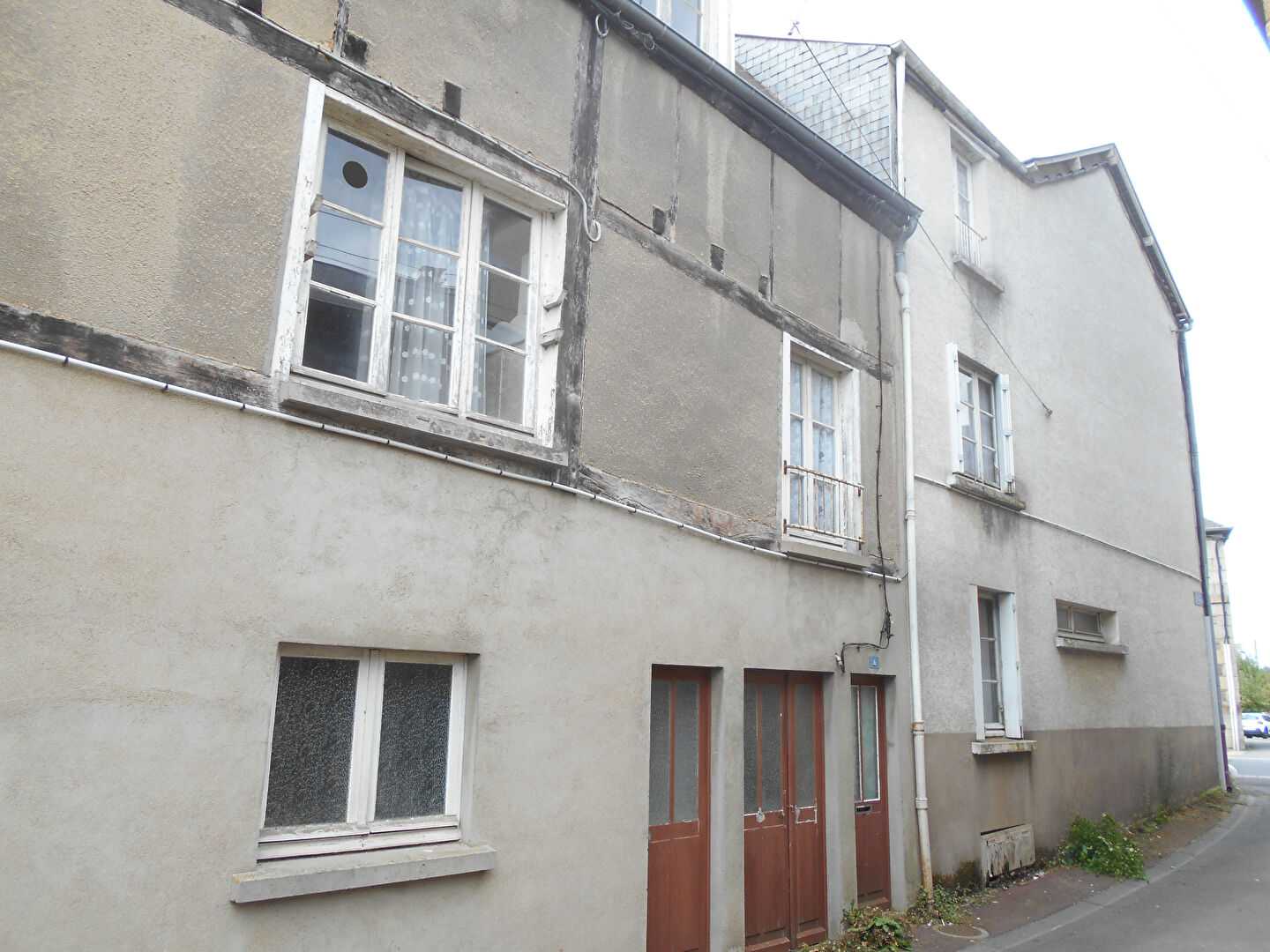 房子 在 Saint-Hilaire-du-Harcouët, Normandie 11128509