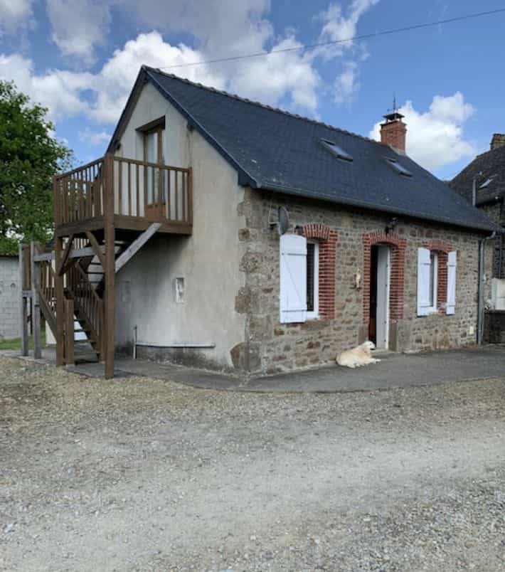 House in Saint-Mars-sur-Colmont, Pays de la Loire 11128711