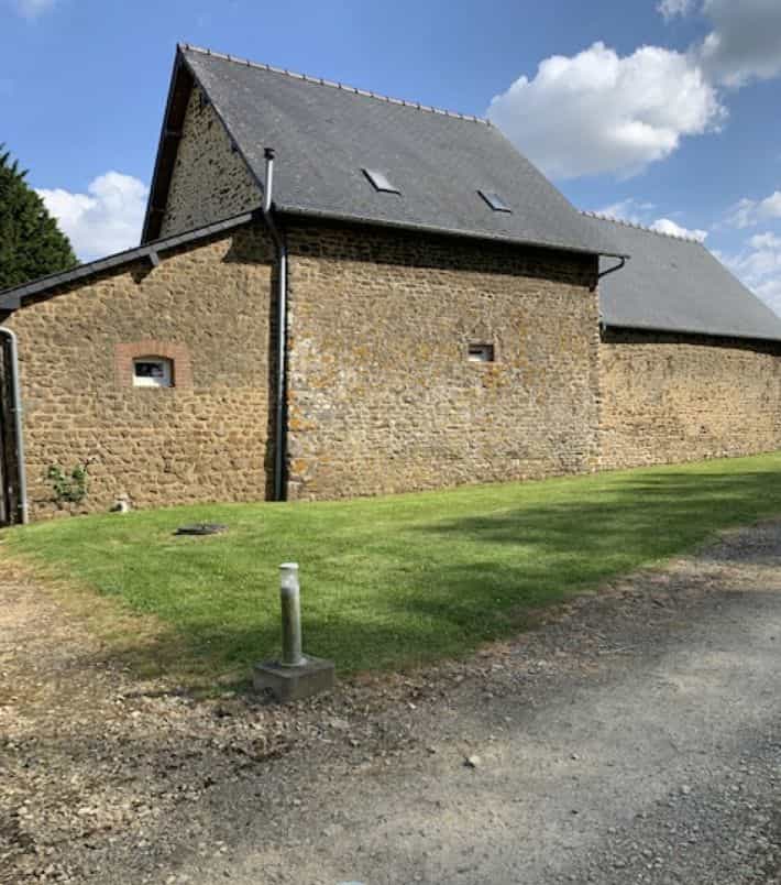 House in Saint-Mars-sur-Colmont, Pays de la Loire 11128711