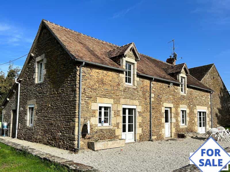 rumah dalam Conde-sur-Sarthe, Normandie 11128798