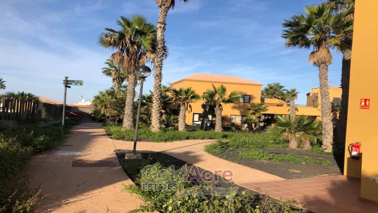 Condominium in La Oliva, Canary Islands 11129047