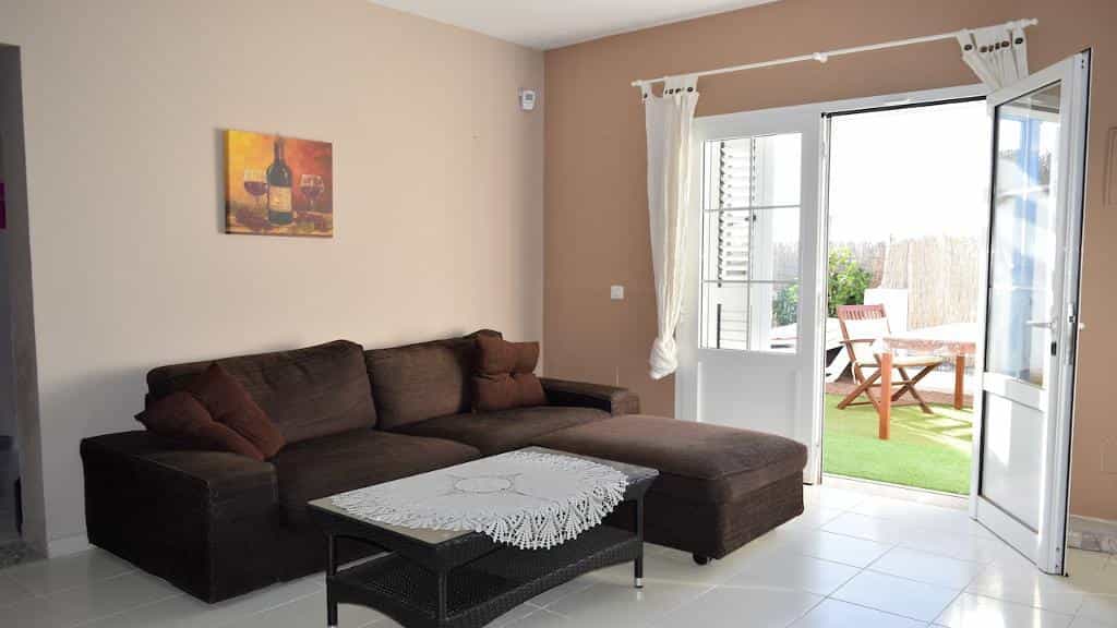 Condominium in Uga, Canary Islands 11129073