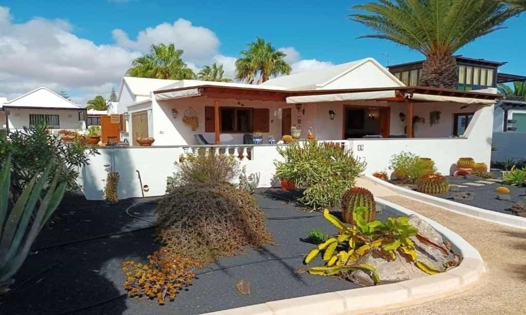 House in Arrecife, Canary Islands 11129078