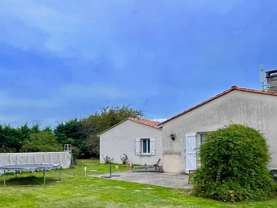rumah dalam Saint-Avit-Saint-Nazaire, Nouvelle-Aquitaine 11129227