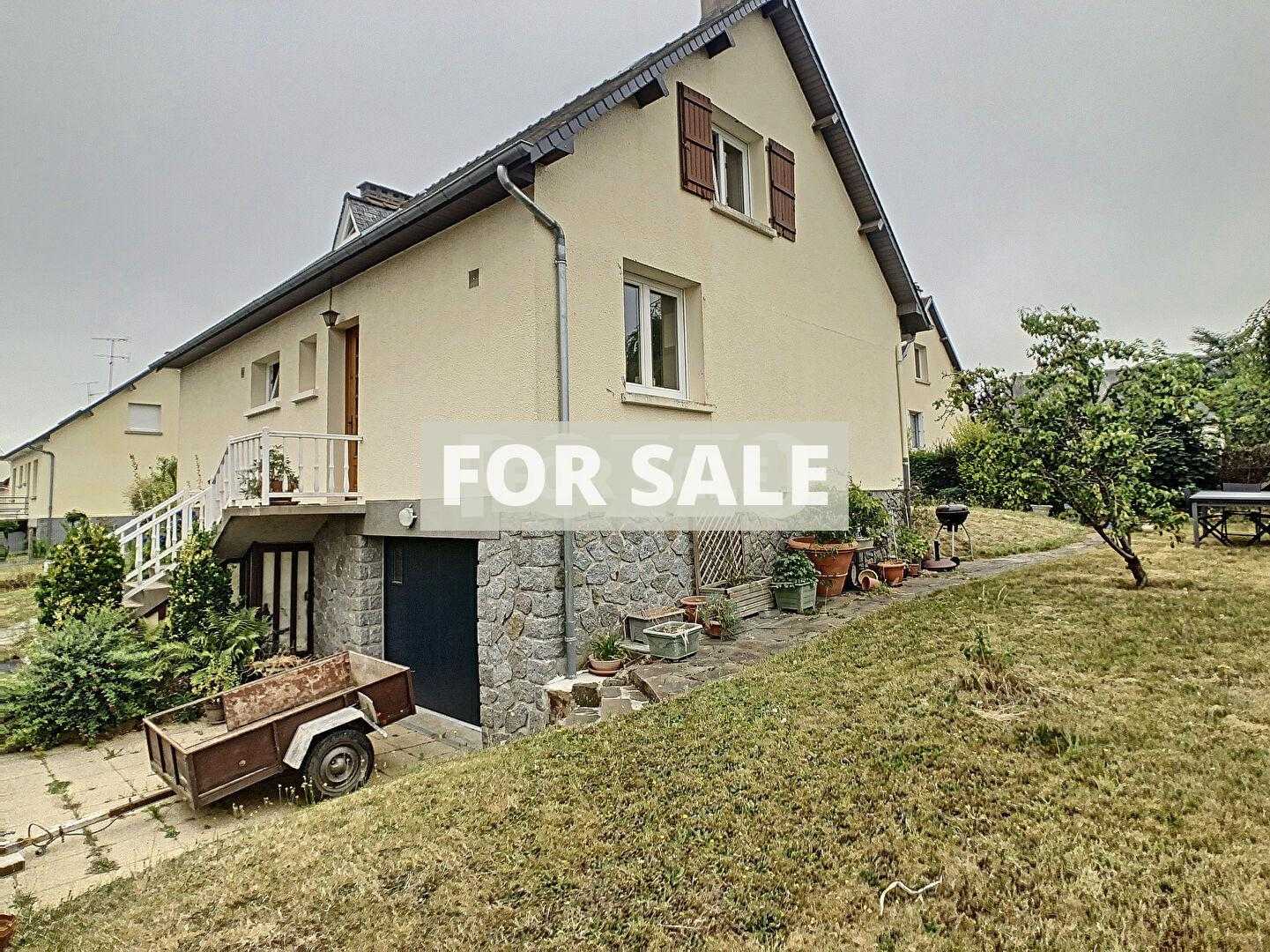σπίτι σε Savigny-le-Vieux, Νορμανδία 11129350