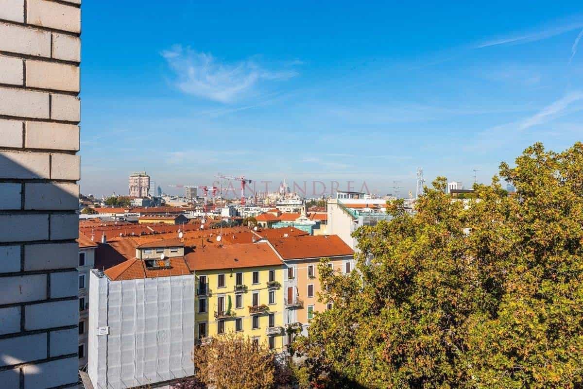 Eigentumswohnung im Milan, Lombardy 11129411