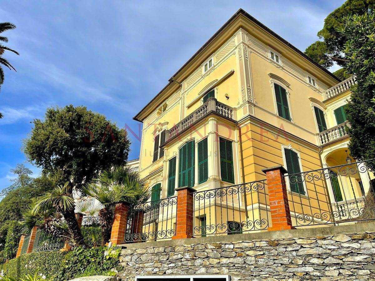 rumah dalam Zoagli, Liguria 11129417