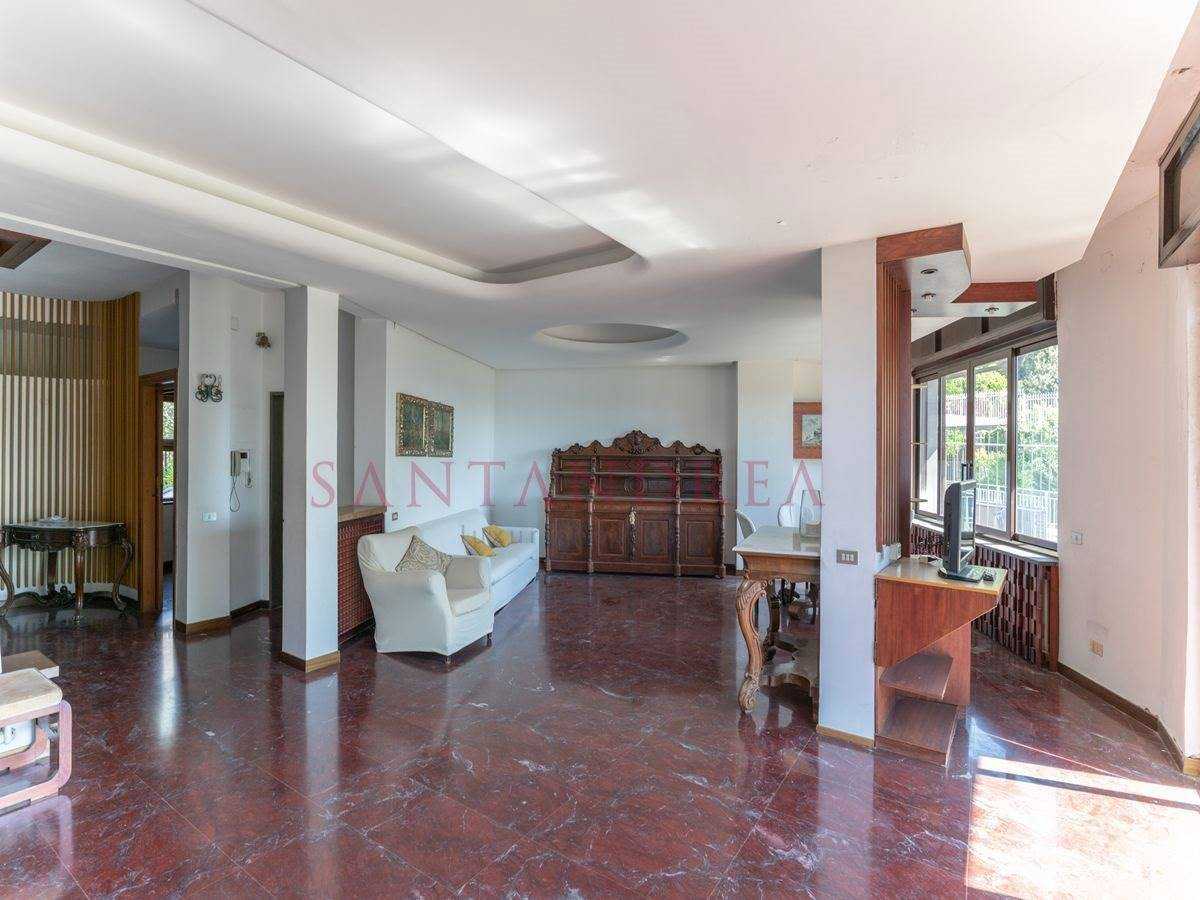 Talo sisään , Campania 11129436
