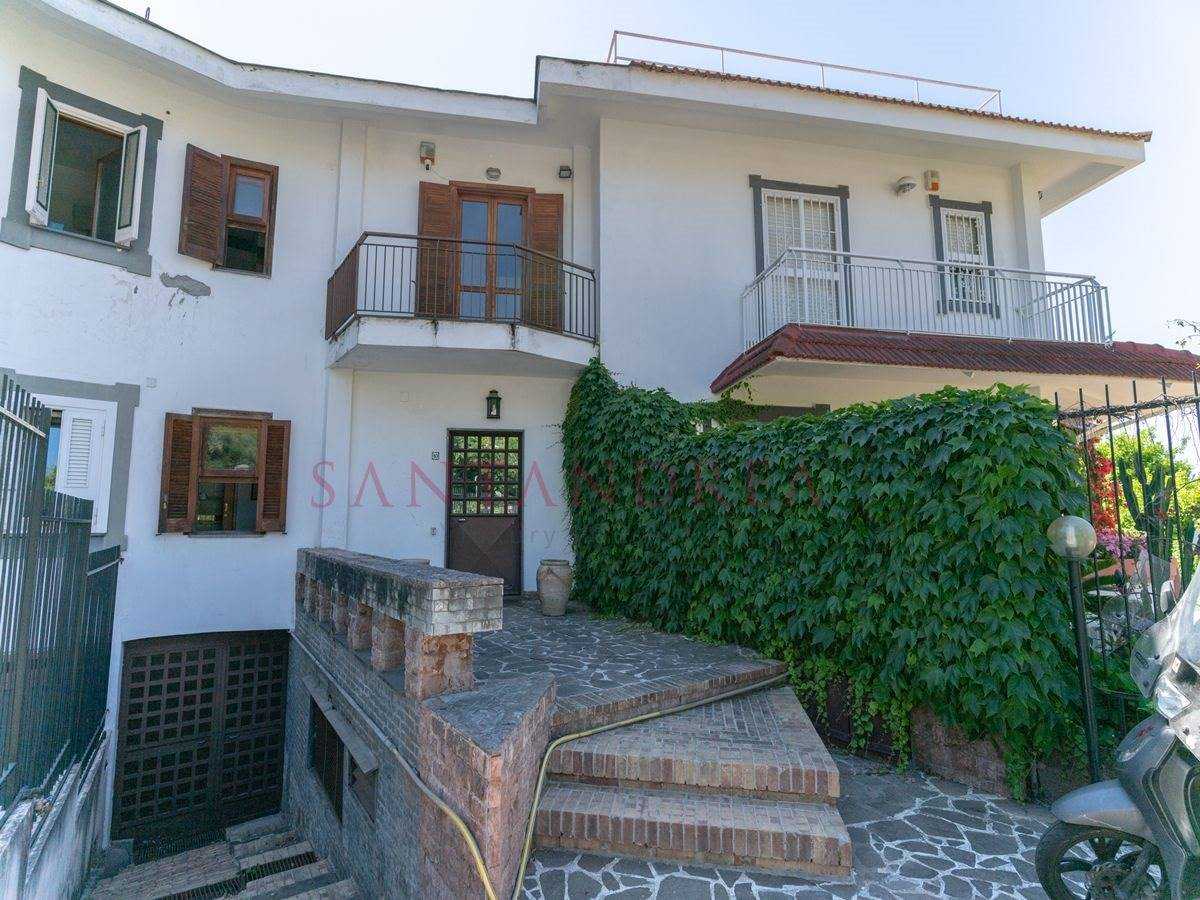 House in , Campania 11129436