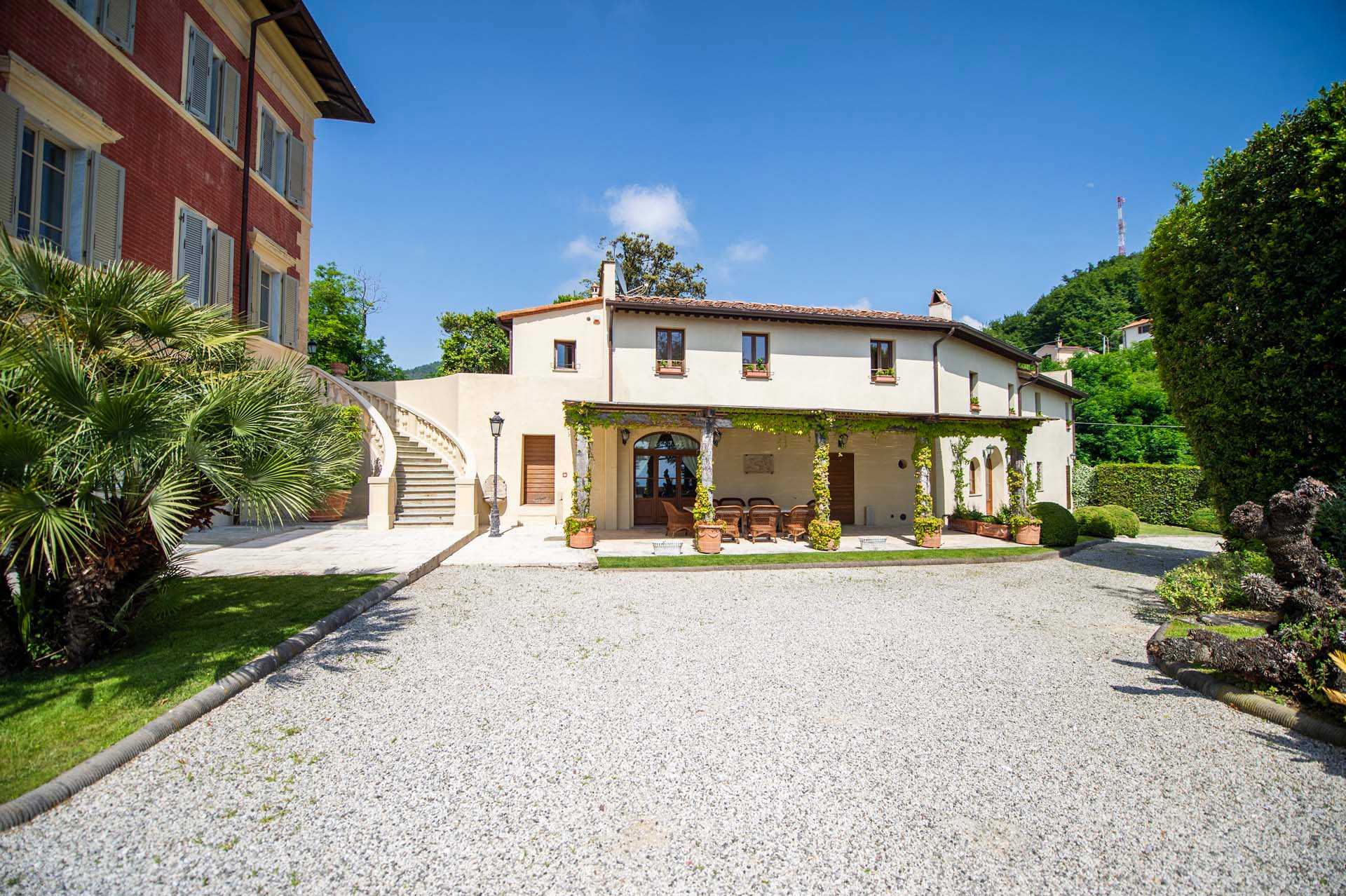 Rumah di Pietrasanta, Tuscany 11129609