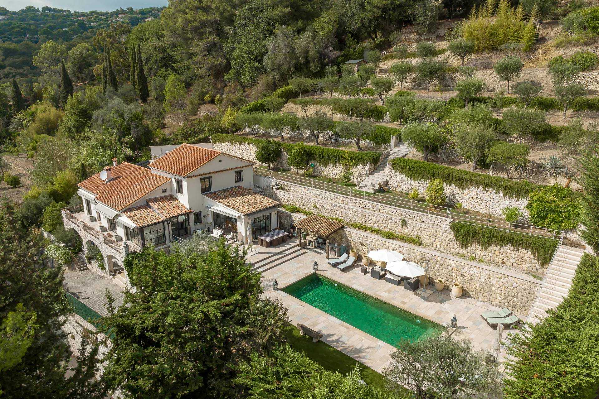 Rumah di Saint-Paul-de-Vence, Provence-Alpes-Cote d'Azur 11129722