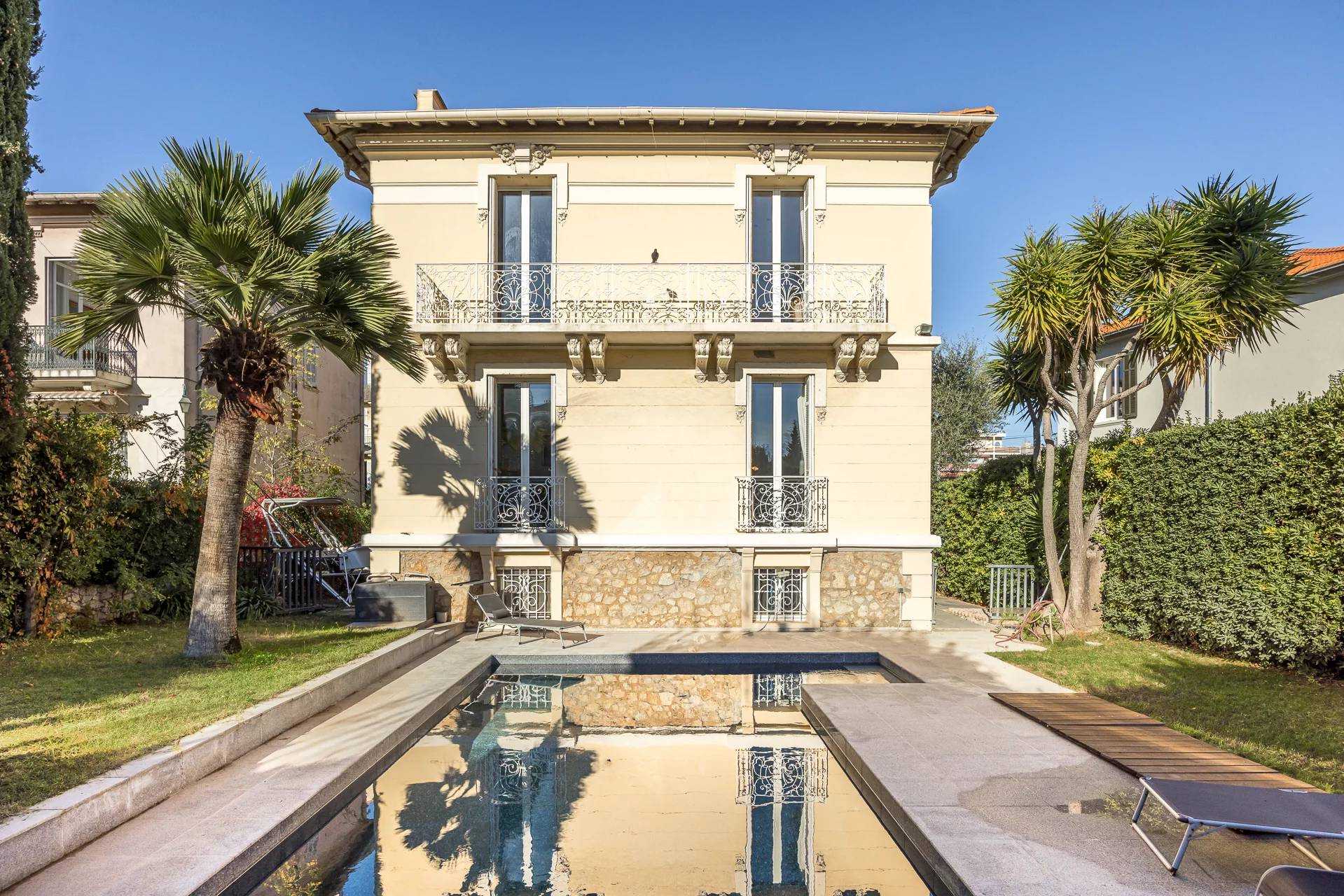 Hus i Cannes, Provence-Alpes-Cote d'Azur 11129735