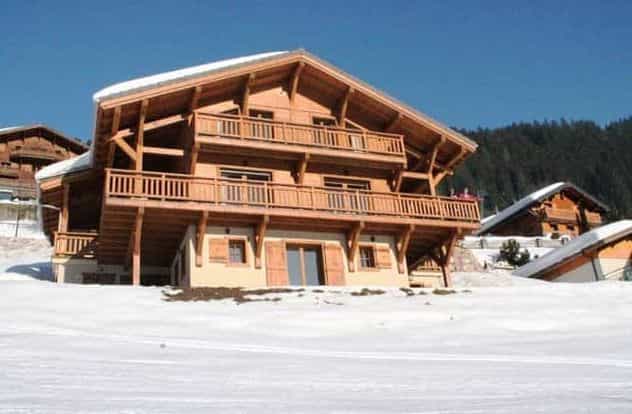 House in Chatel, Auvergne-Rhone-Alpes 11129754