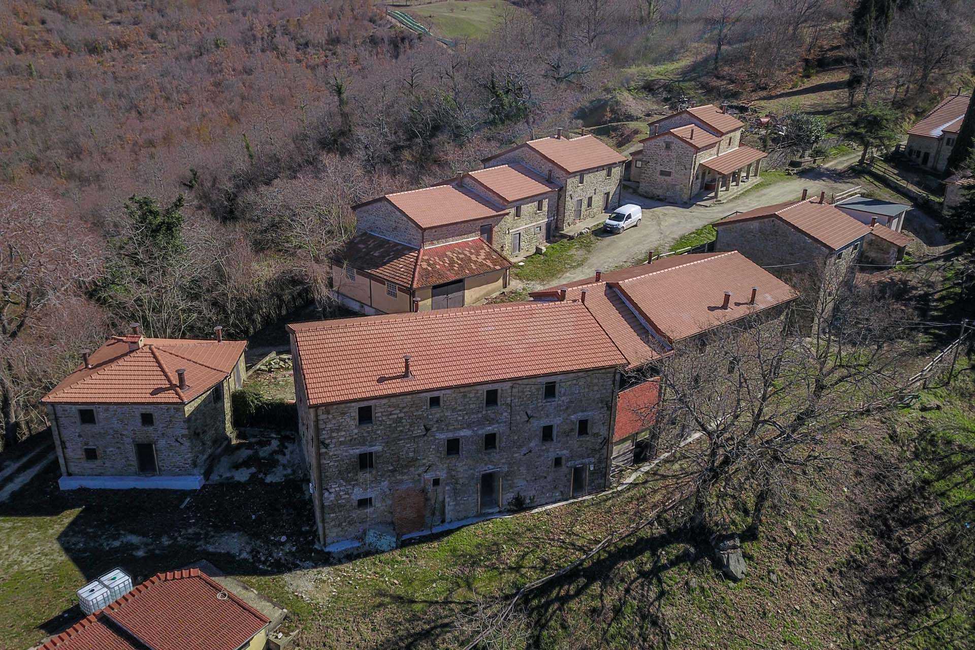 Rumah di Chiusi della Verna, Tuscany 11129868