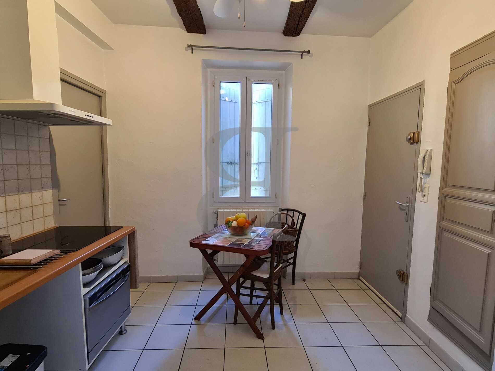 House in Courthezon, Provence-Alpes-Cote d'Azur 11129985