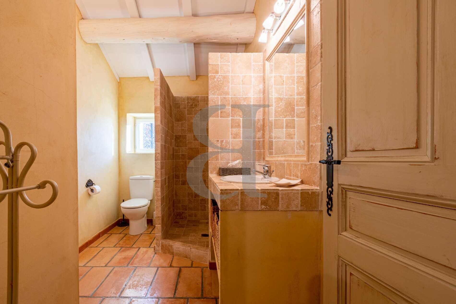σπίτι σε Vaison-la-Romaine, Provence-Alpes-Côte d'Azur 11130119