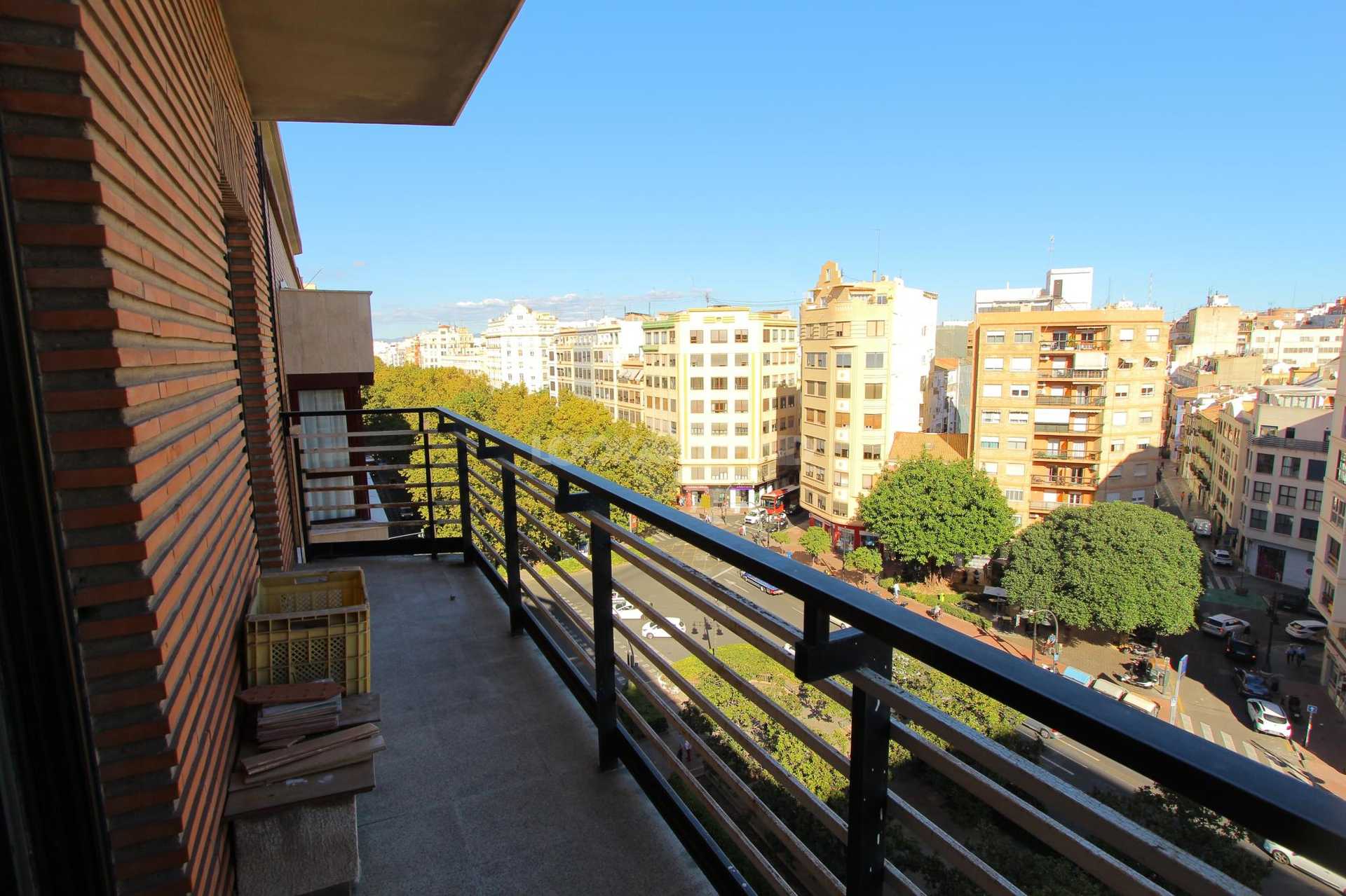 Condominium in Valencia, Valencia 11130183