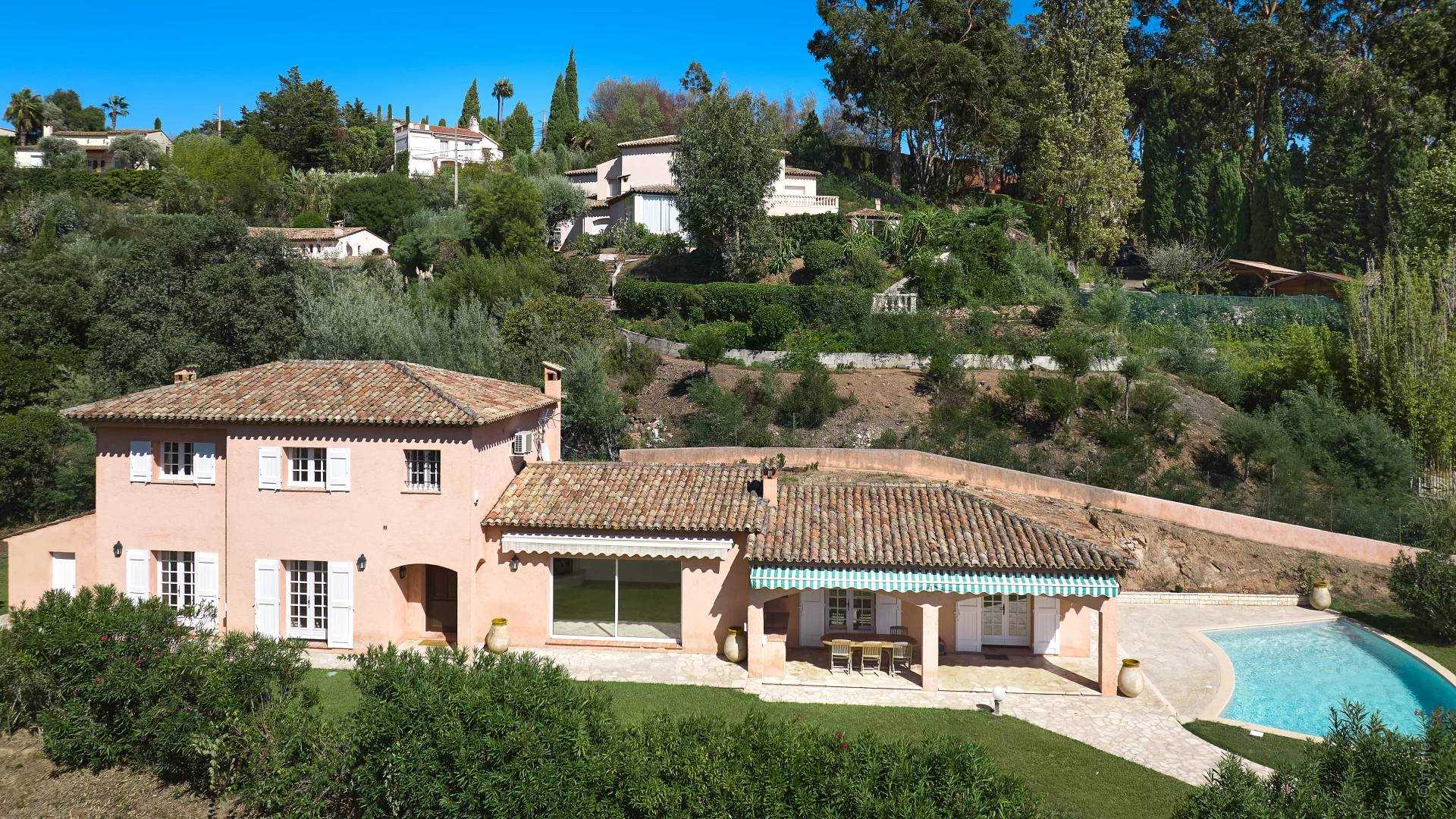 Hus i Les Termes, Provence-Alpes-Cote d'Azur 11130219