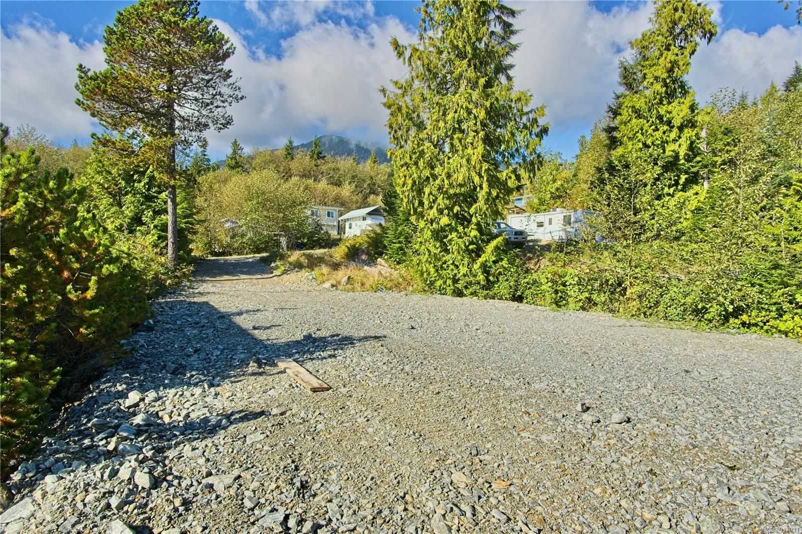 Land in Ucluelet, British Columbia 11130663