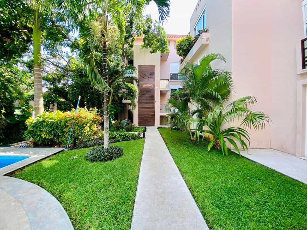 Condominium in Playa del Carmen, Quintana Roe 11130751
