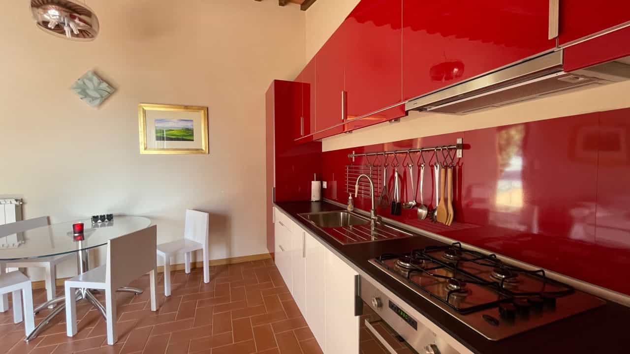Condominium dans Orciatico, Tuscany 11130825