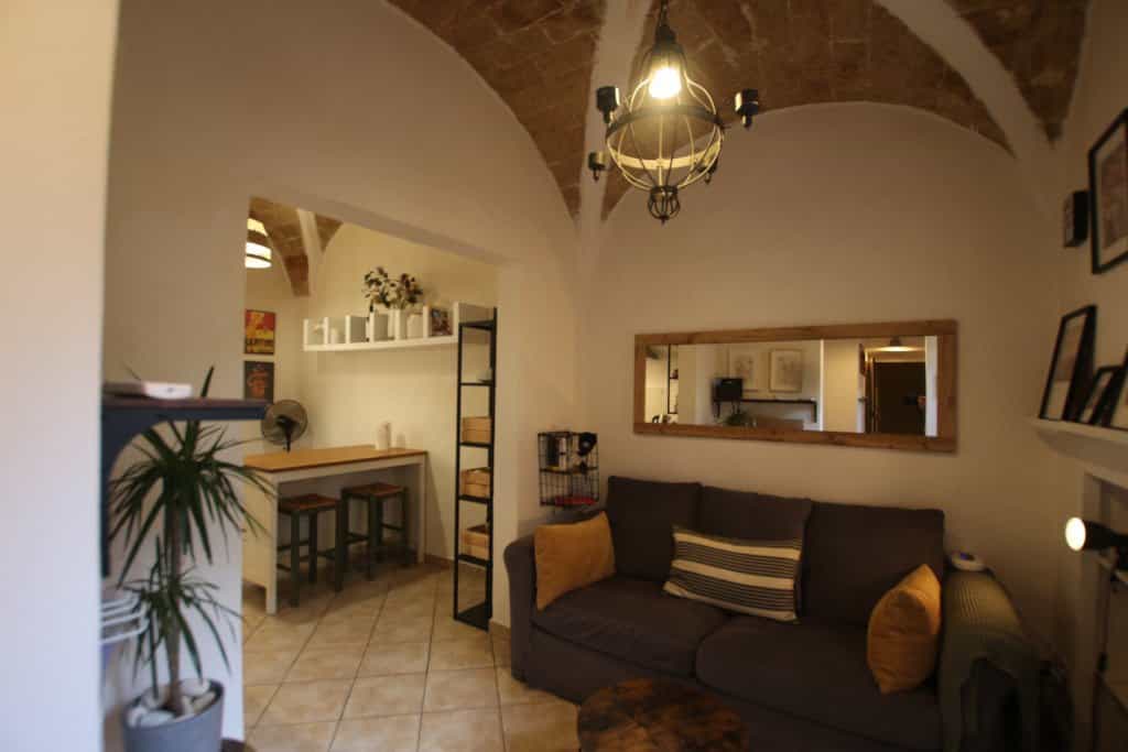 Condominium in Volterra, Tuscany 11130828
