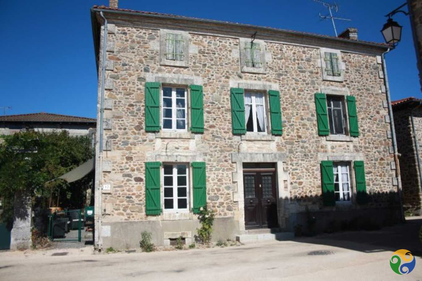 Hus i Roumazieres, Nouvelle-Aquitaine 11130856