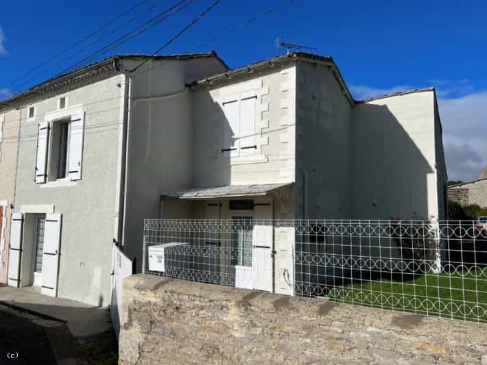 casa en Villefagnan, Nueva Aquitania 11131130