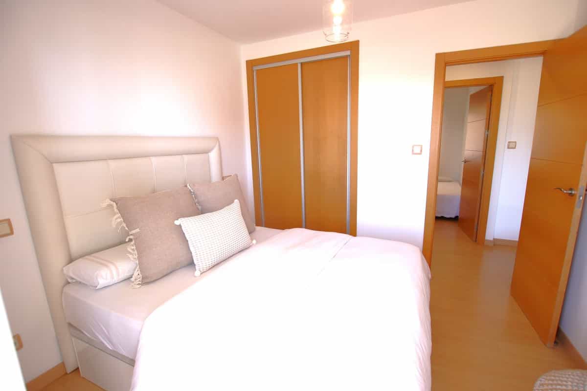 公寓 在 Fuengirola, Andalucía 11131177