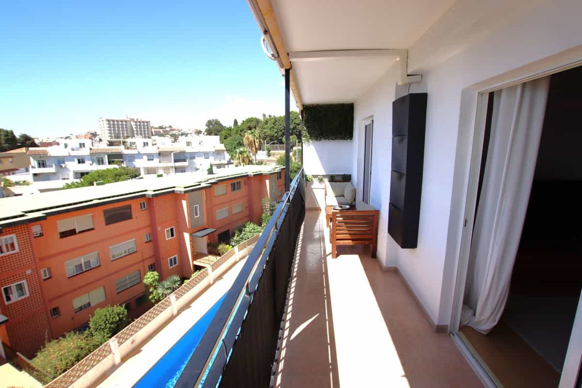 公寓 在 Fuengirola, Andalucía 11131177