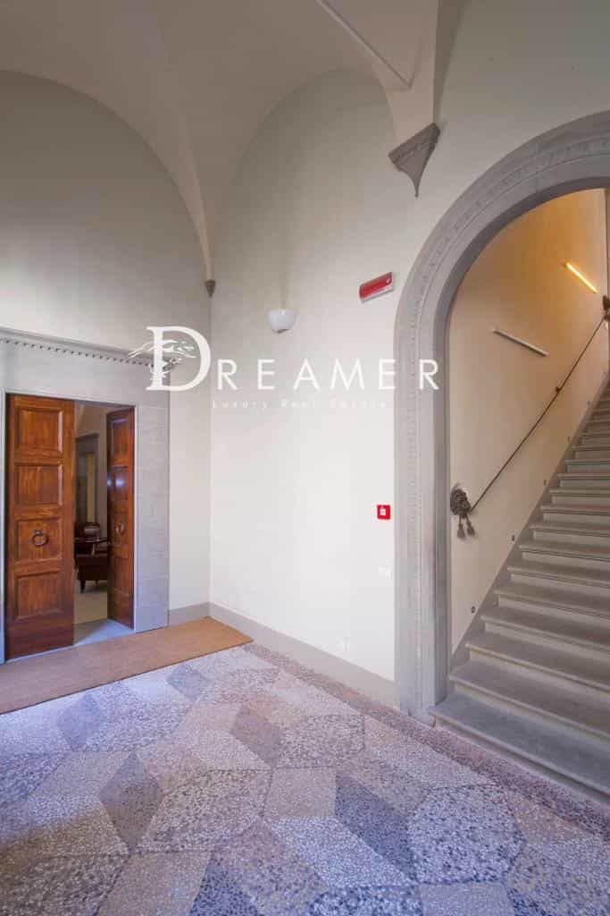 Condominium in Florence, Tuscany 11131216